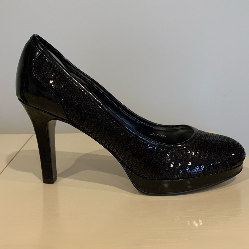 Tahari black sequin heels